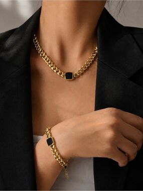 Luxury Boutique Gold Tone Chain Necklace and Bracelet Set Black Accent NWOT